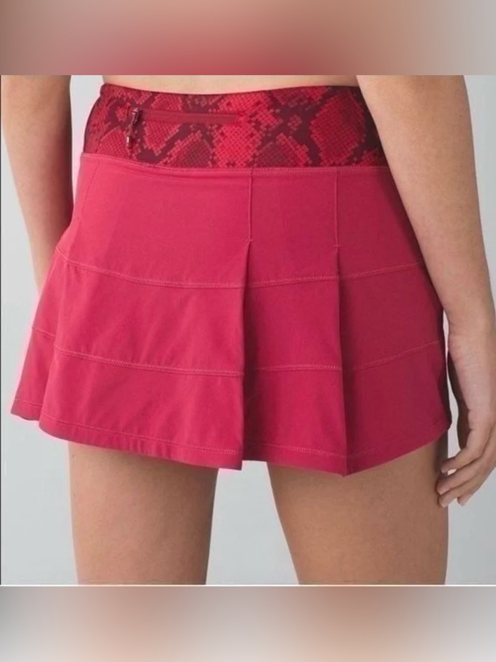 Lululemon Pace Rival Mid-Rise Skirt Short - Cranberry snake print Skirt Sz 6 ECU - Picture 3 of 17